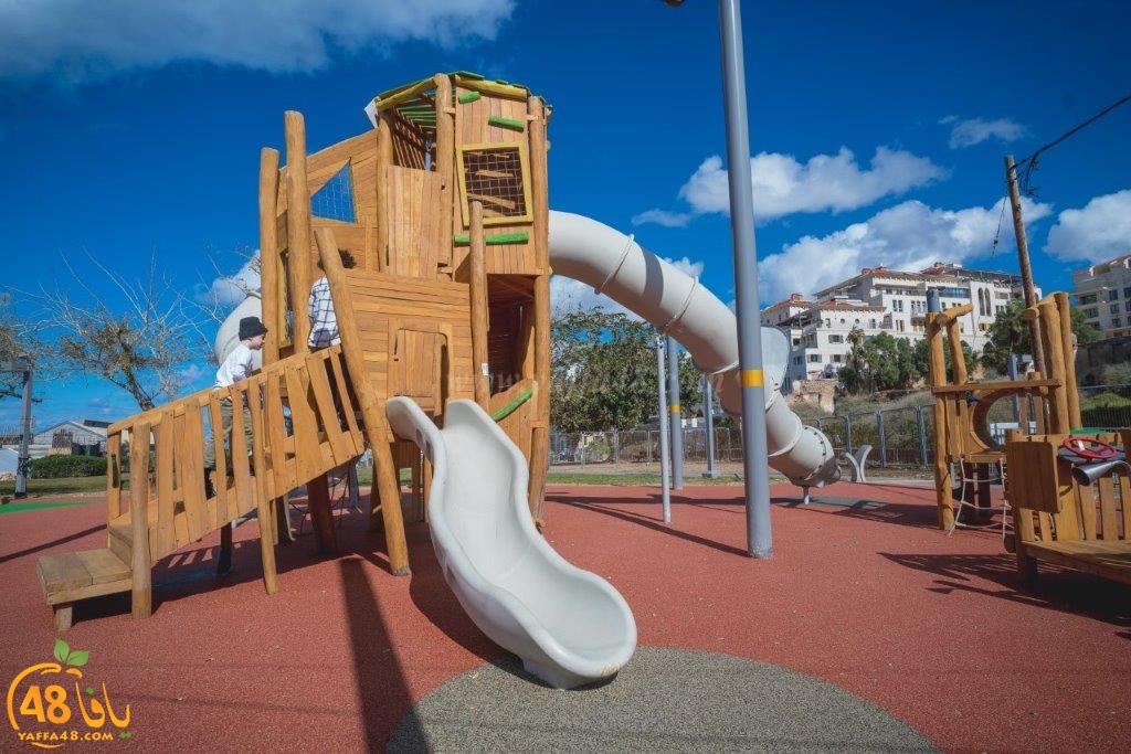  يافا: تجديد حديقتي ألعاب للأطفال في أحياء المدينة